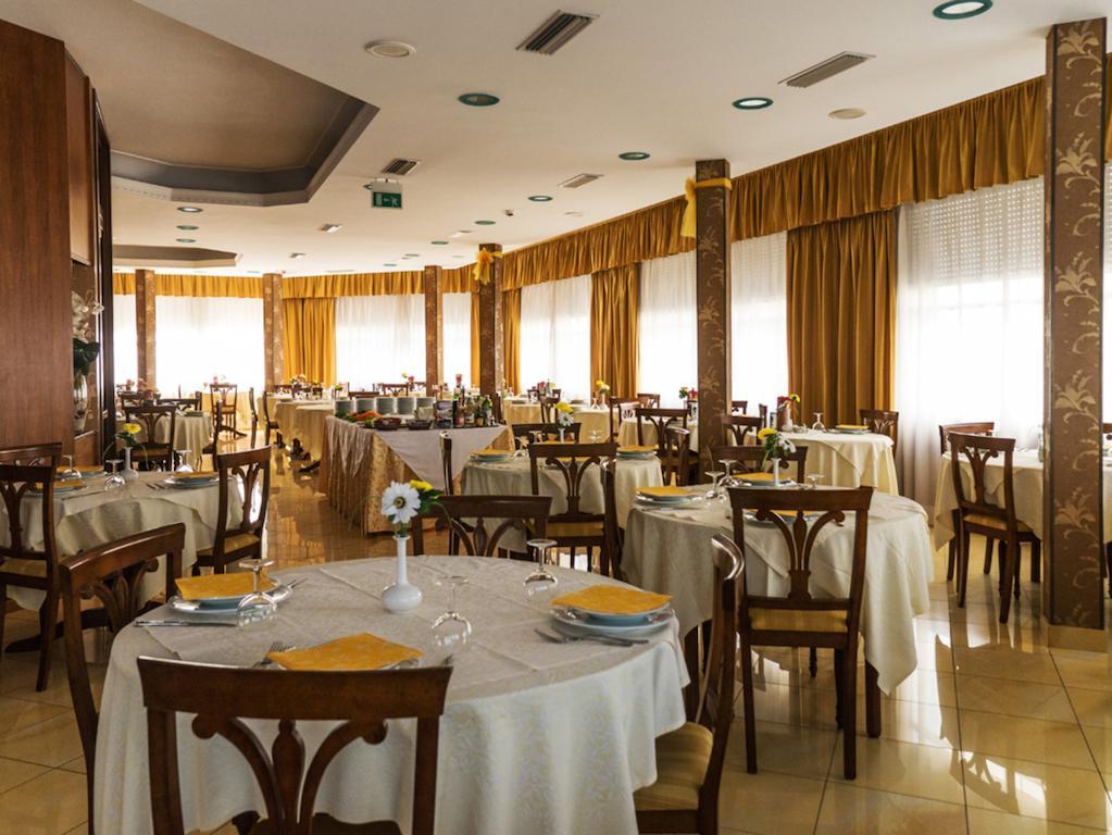Hotel Fabius Bellaria-Igea Marina Exterior photo